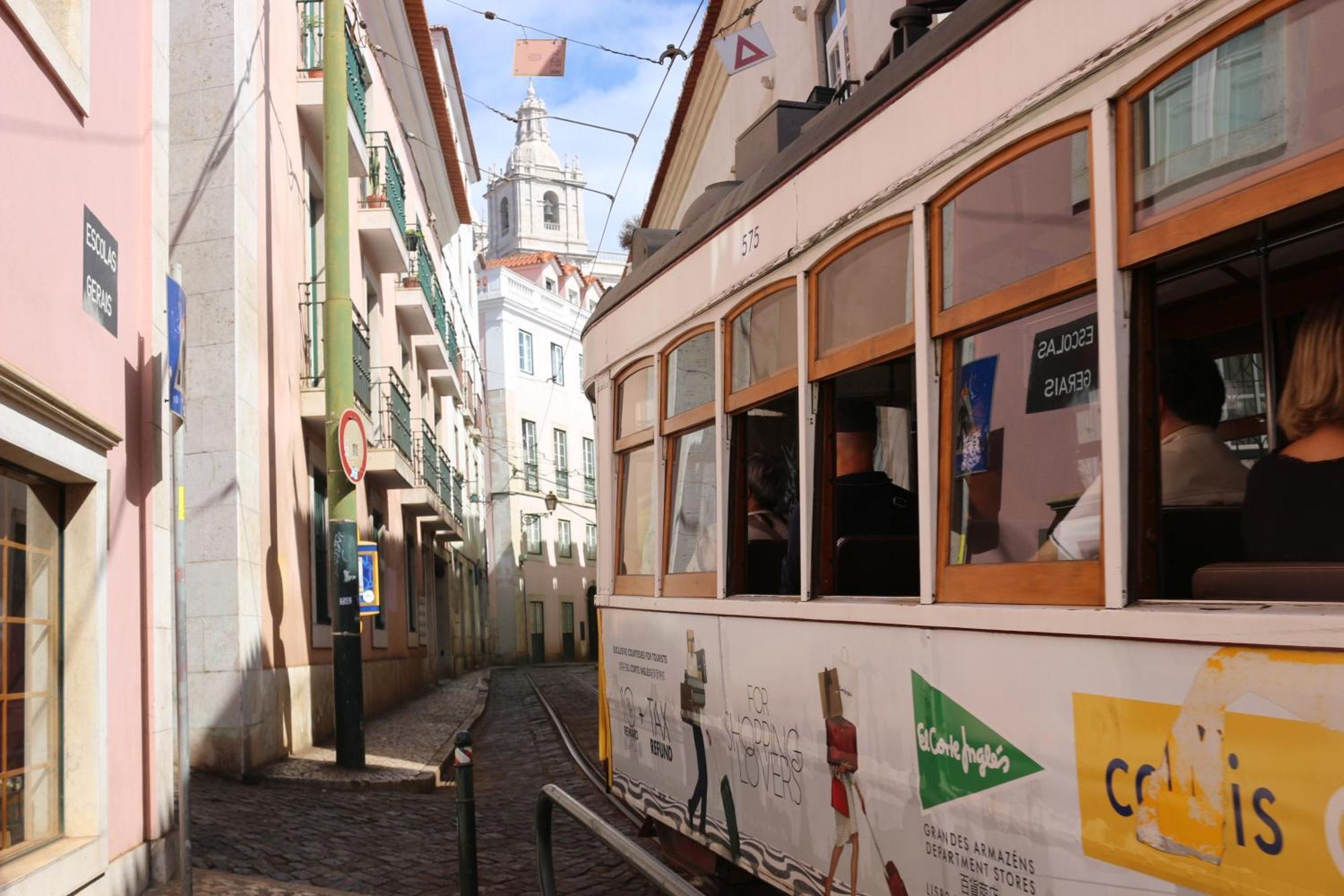 Crooked House Alfama Apartment Lisbon Exterior photo